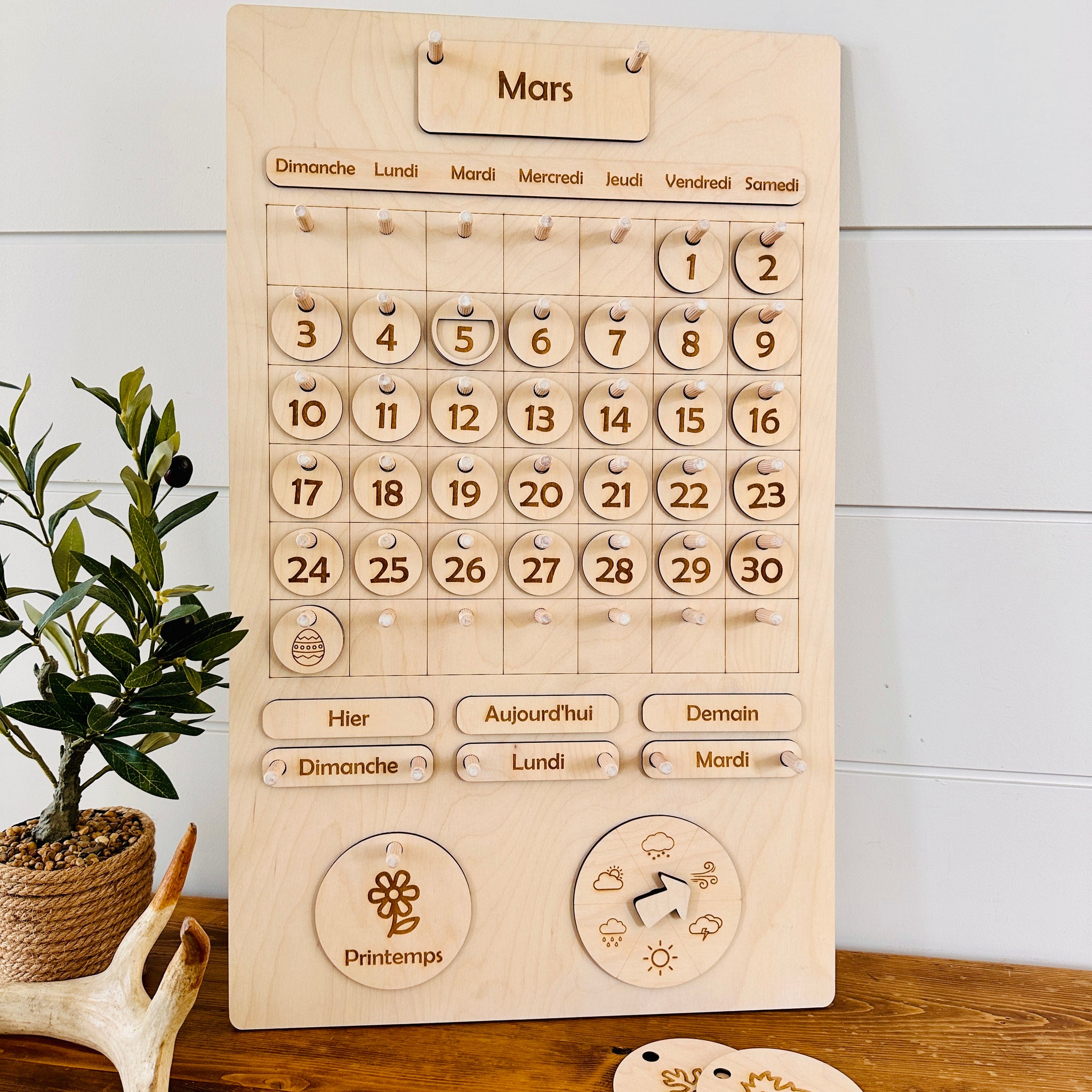 Calendrier montessori en bois