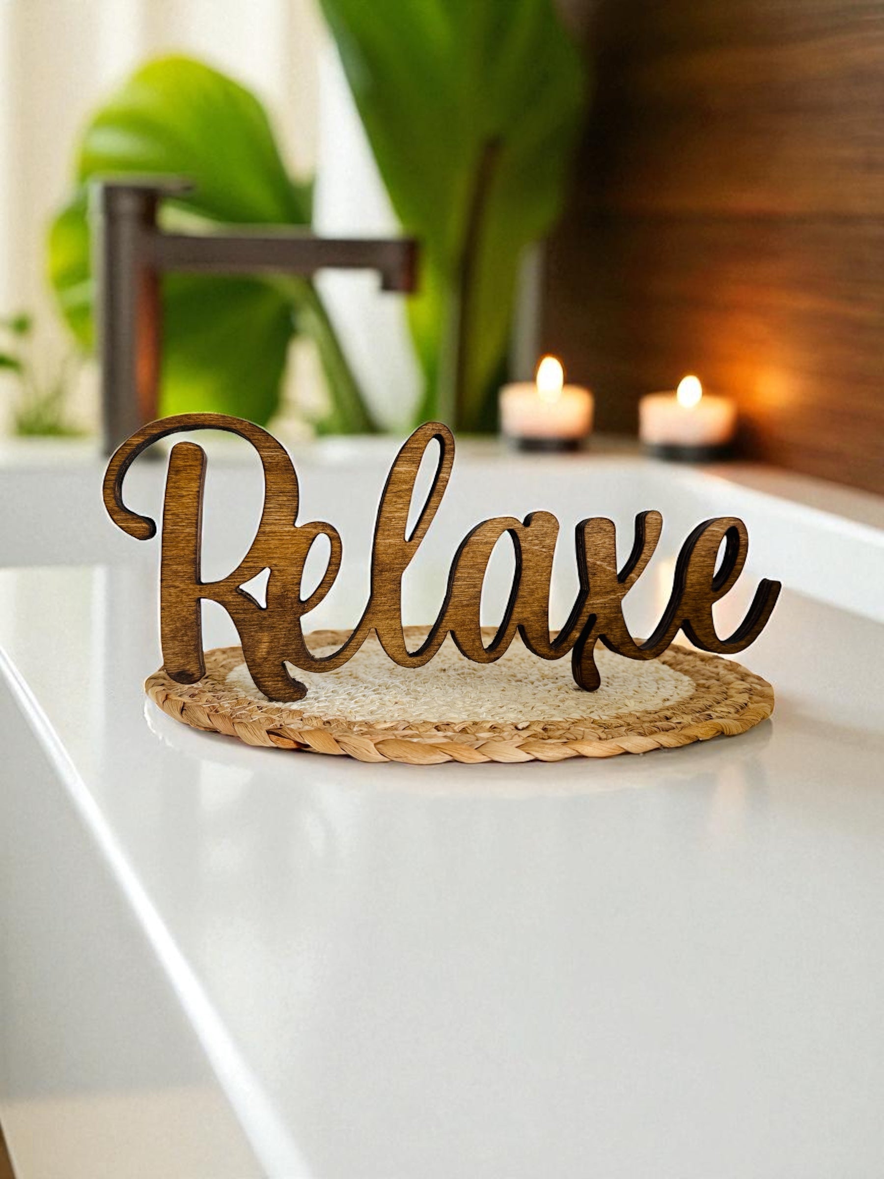 Mot décoratif Relaxe en bois